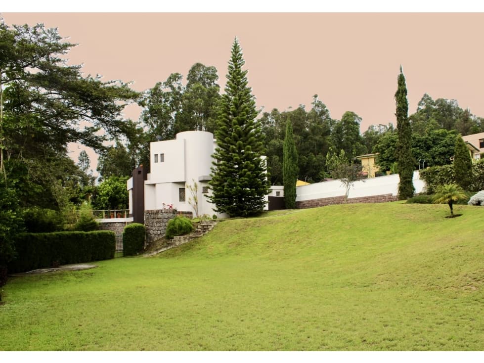 Casa independiente VENTA Nayón - 1