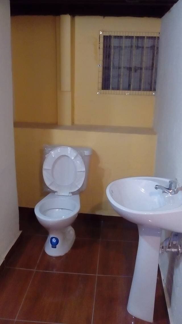 ARRIENDO LOCAL COMERCIAL DE 200m2 en Subsuelo - 1