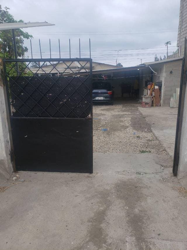 VENDO TERRENO URBANO EN LA LIBERTAD, A POCOS METROS DEL MAR - 1