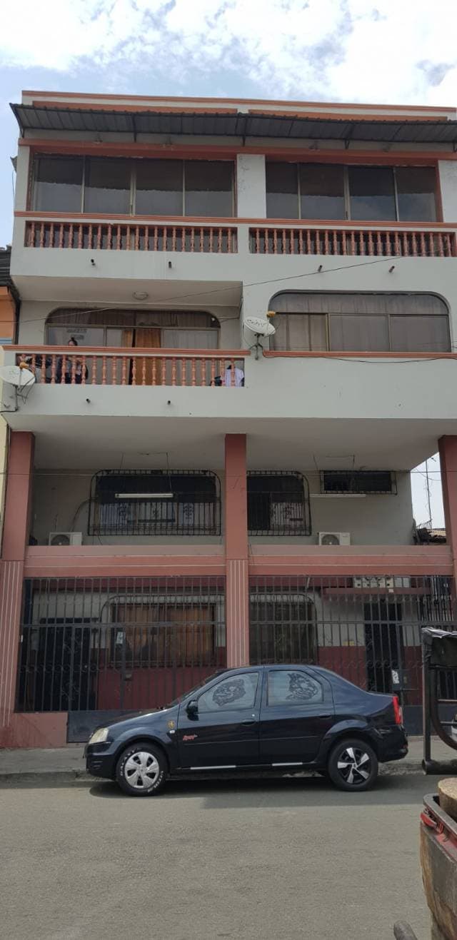 VENDO CONDOMINIO - 1