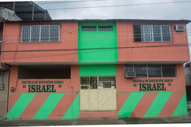 POR MOTIVO DE VIAJE SE VENDE ESTA CASA - 1