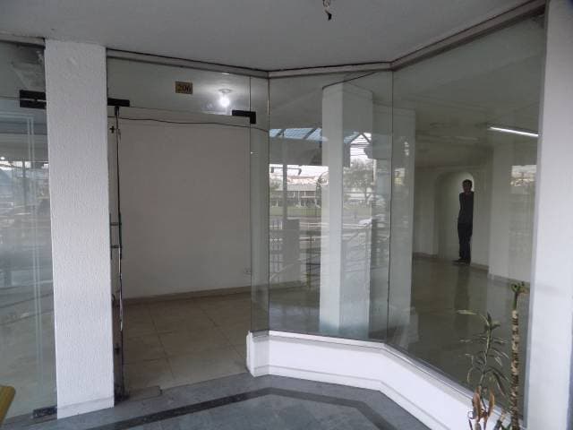 LOCAL - OFICINA DE 70 M2 AV. LA PRENSA - 1