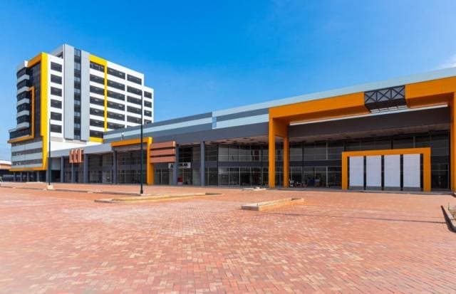 VENTA DE OFICINA EN DURAN BUSINESS CENTER A TU ALCANCE - 1