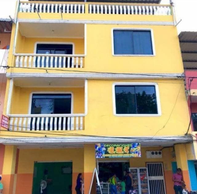 CASA COMERCIAL - 1