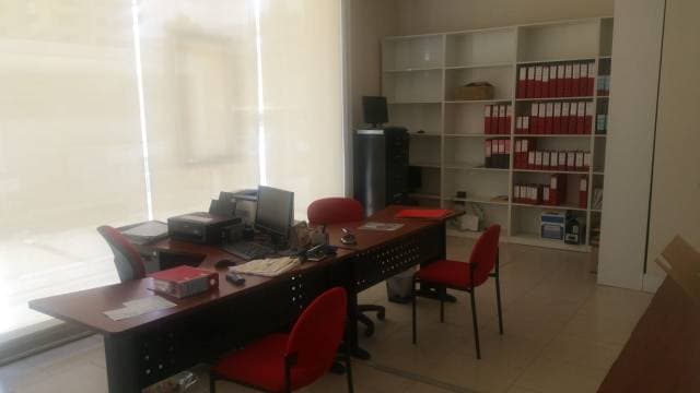 ARRIENDO OFICINA EXCELENTE UBICACION - 1