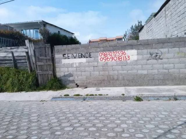 Venta de terreno de 200 m2 en San Juan de Calderón, Quito norte - 1