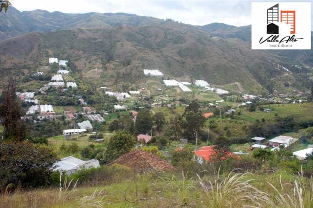 TERRENO VACACIONAL CERCA DE PAUTE. - 1