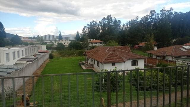 VENDO TERRENO CON CASA DE CAMPO - 1