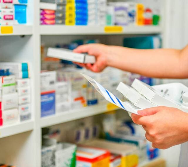 SE REMATA FARMACIA COMPLETA - 1