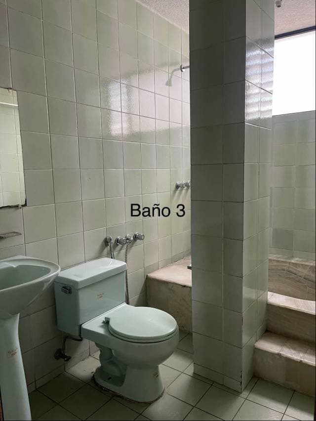 ARRIENDO DEPARTAMENTO EN CENTRO DE AMBATO - 1