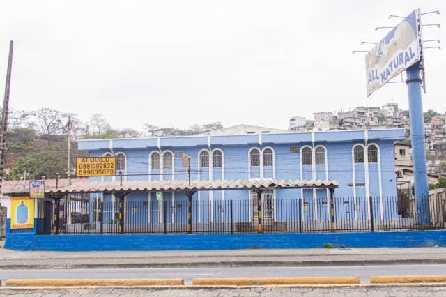 EDIFICIO IDEAL PARA OFICINAS SECTOR VIA DAULE - 1