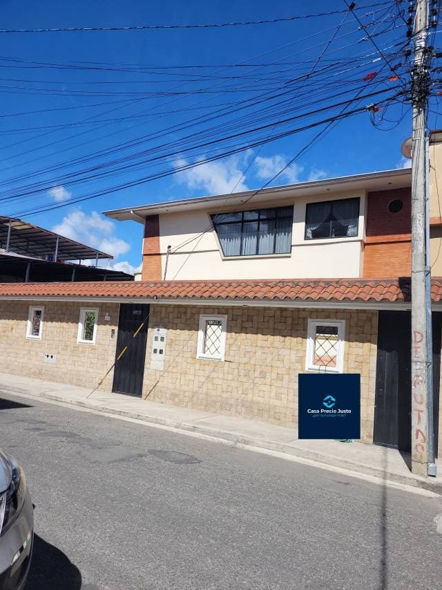 Casa en venta en Loja, barrio Daniel Alvarez - 1