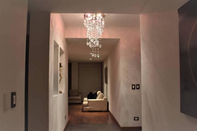 Quito Tenis departamento de venta, piso alto, 5 anos uso, 3 dormitorios, excelente - 1