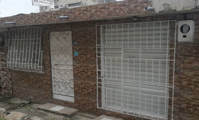 SE VENDE O ALQUILA BONITA VILLA DE UNA PLANTA - 1