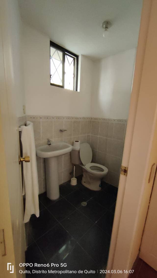 Arriendo casa en Conjunto en Conocoto - 1