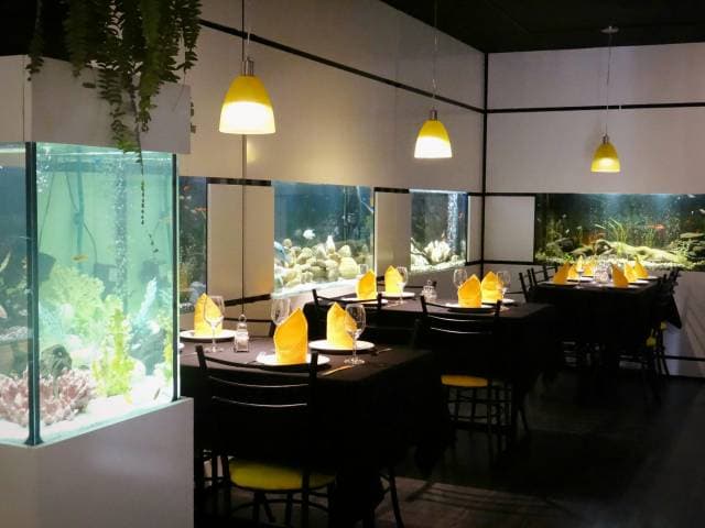 SE VENDE EL RESTAURANTE ELEGANTE. RECUPERACIÓN DE INVERSIÓN - 1.5 AÑO - 1