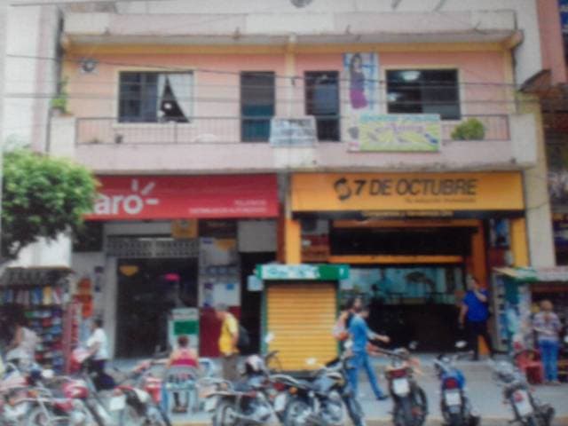 Se casa en todo el Centro de Quevedo de Oportunidad. Negociable !!! - 1