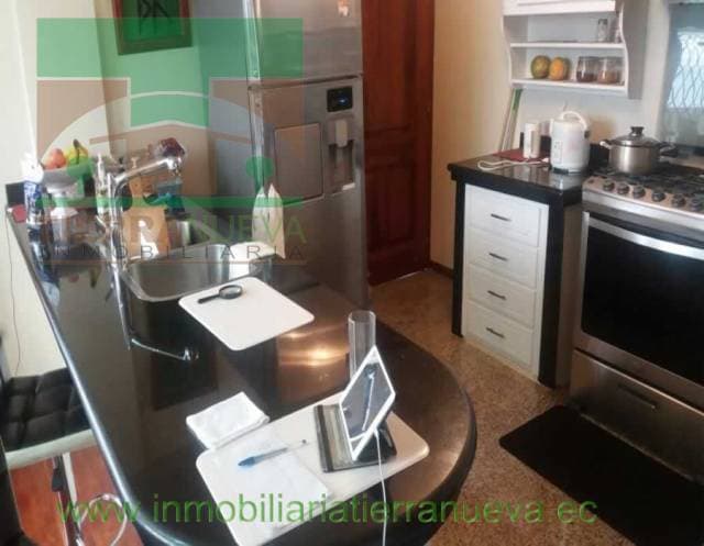 DE OPORTUNIDAD SE VENDE HERMOSA CASA EN CAYAMBE - 1