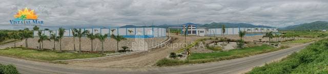 EN LA PLAYA,  VENTA DE TERRENOS EN URBANIZACIÓN DE PRIMERA - 1