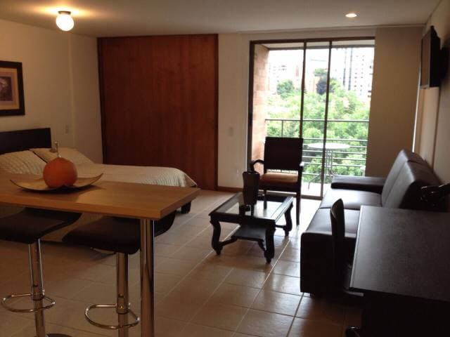 apartamentos amoblados en Medellín Colombia por días, semanas o meses - 1