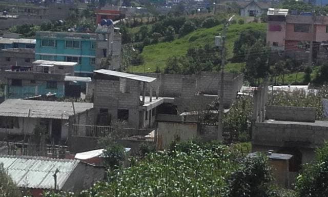 SE VENDE LOTE DE TERRENO CON CASA - 1