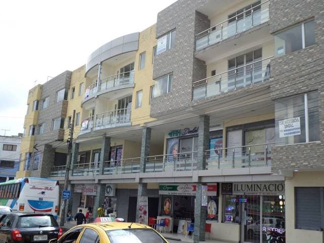 HERMOSOS DEPARTAMENTOS FRENTE AL RIVER MALL DESDE 72.000 - 1