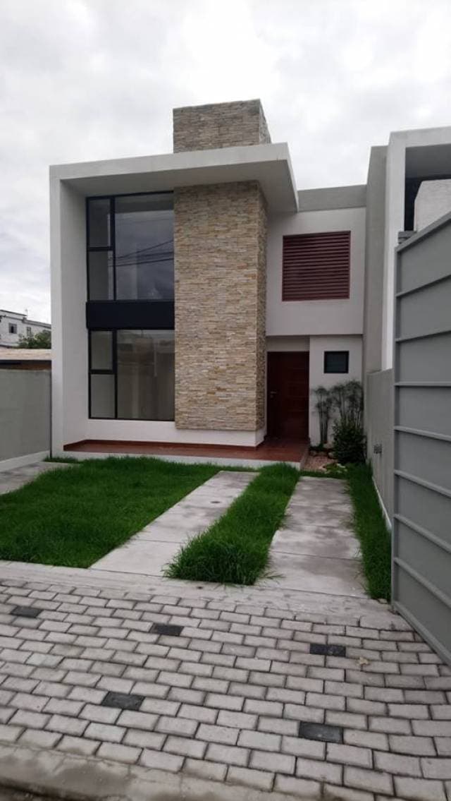 HERMOSAS CASAS DE 2 PISOS CON PROYECCIÓN EN UN BONITO CONJUNTO HABITACIONAL - 1
