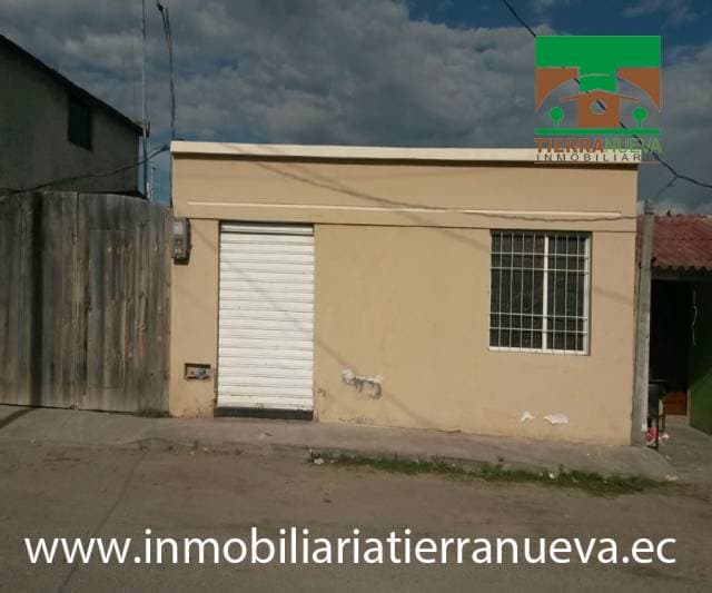 EN VENTA CASA EN EL CENTRO DE URCUQUI - 1