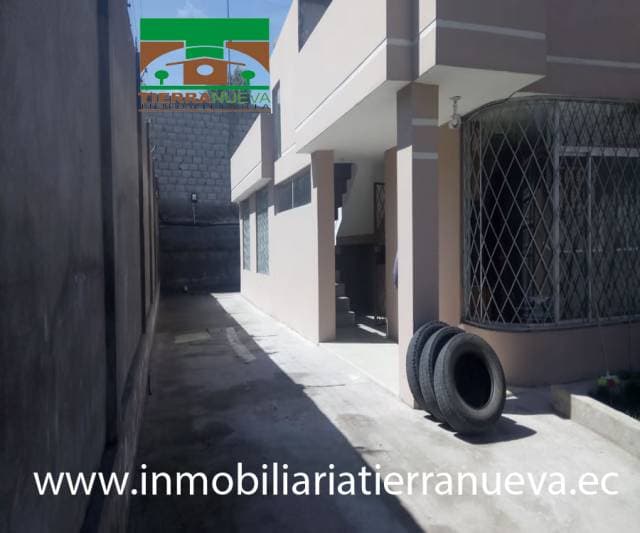 EN VENTA CASA EN OTAVALO - 1