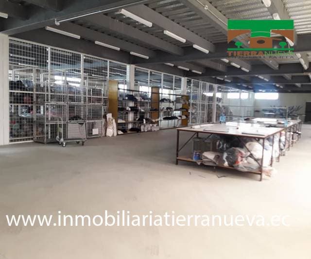 ARRIENDO UNA BODEGA EN ATUNTAQUI - 1