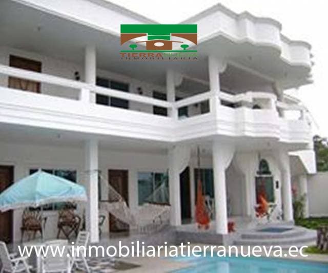VENDO CASA CON SUITES RENTERAS CERCA A CASTELNUOVO EN ATACAMES TONSUPA - 1
