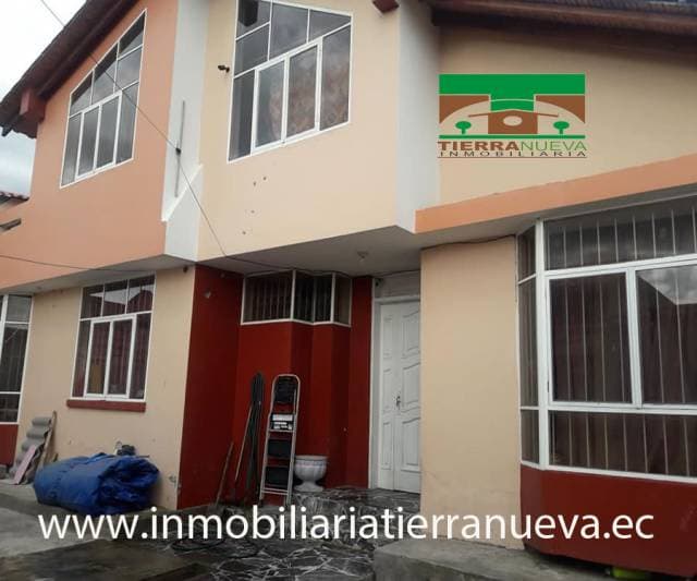 VENDO HERMOSA CASA EN OTAVALO - 1