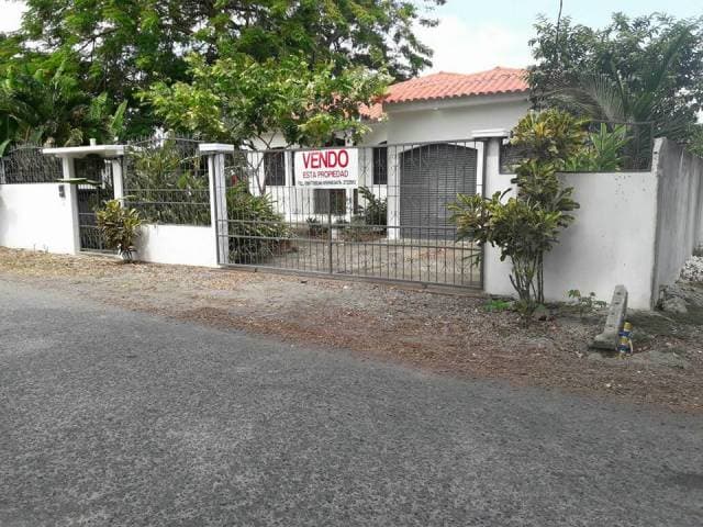 VENDO HERMOSA CASA FAMILIAR - 1