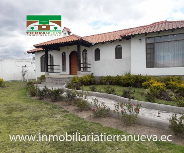 VENDO HERMOSA CASA EN COTACACHI - 1