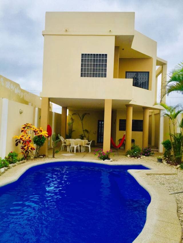 Alquilo Amplia Casa Frente Al Mar con Piscina en Salinas Mar Bravo $200xdia - 1