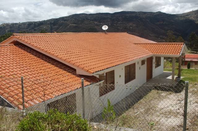 QUINTA EN UZHUPUD EN ZONA VACACIONA - 1