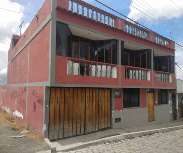 VENDO CASA GRANDE ACOGEDORA E INDEPENDIENTE EN TABACUNDO - 1