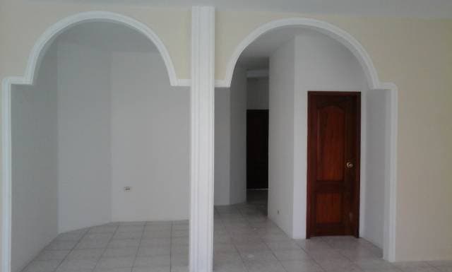 INMOBILIARIA ALARCÓN RENTA CONFORTABLE DEPARTAMENTO CERCANO AL MALL DEL PACIFICO EN MANTA ECUADOR - 1
