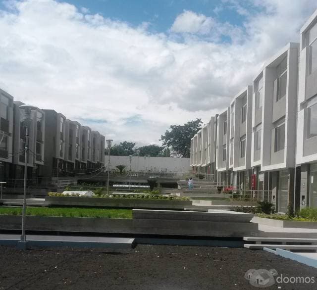 Casas nuevas en Tumbaco - Jardin Americano - 1