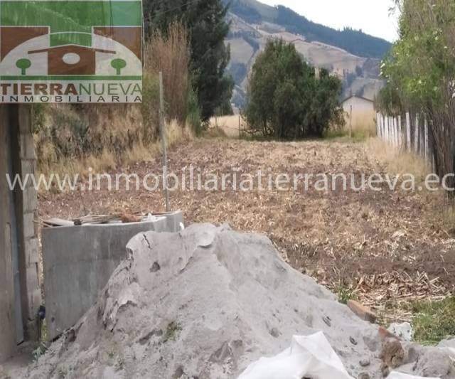 EN VENTA CASA EB OBRA GRIS CON TERRENO EN TUPIGACHI - TABACUNDO - 1