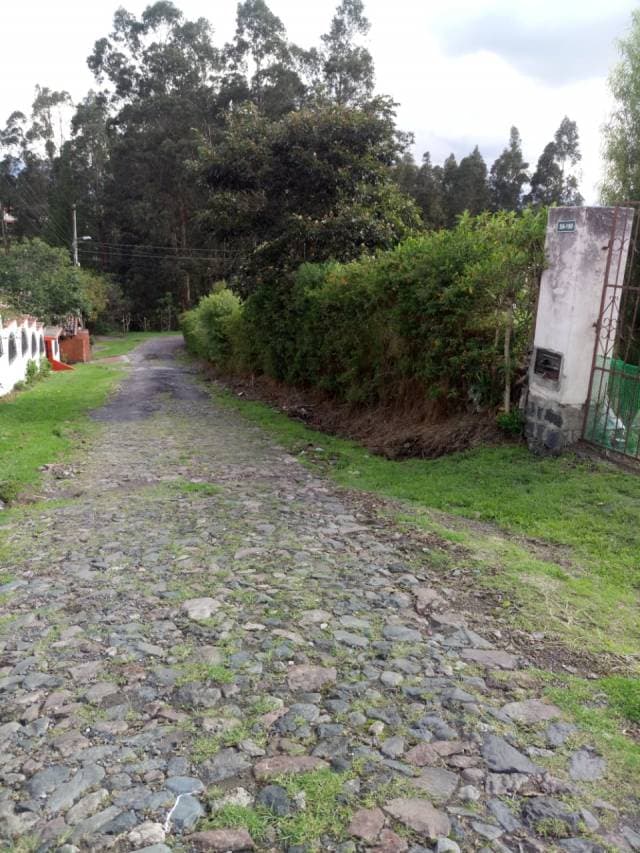 Vendo terreno esquinero en Alangasí - Los Chillos - 1