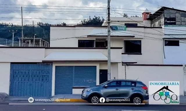 Hermosa Casa Ubicada en Otavalo,Sector Santiaguillo Amplia Moderna - 1