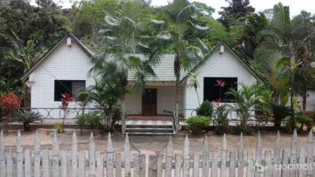 SE VENDE HERMOSA CASA VACACIONAL EN MANABI-PORTOVIEJO-SANTA ANA - 1