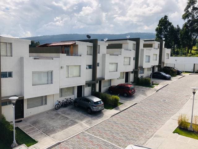 Casa de venta en Conocoto - 1