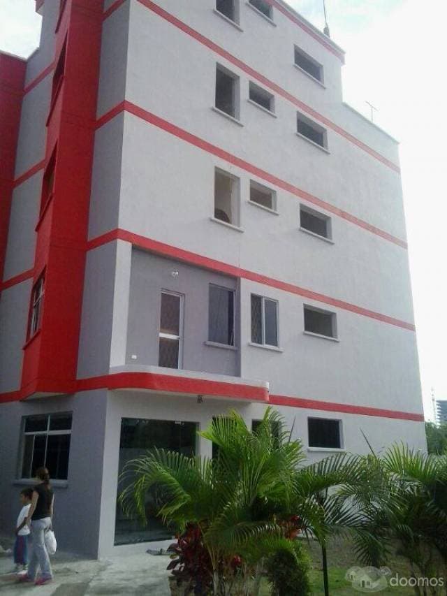 En venta Hotel en Tonsupa, sector Playa Almendro - 1