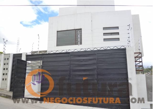 SE RENTA AMPLIA CASA POR ESTRENAR SECTOR COLEGIO BORJA $ 500 - 1