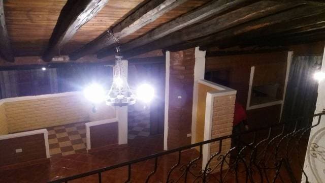 CASA DE ARRIENDO ESTILO RUSTICO - 1
