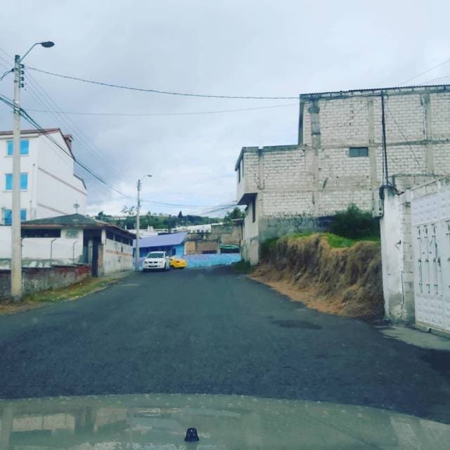 EN VENTA DOS 2 TERRENOS EN OTAVALO CALLE AURELIO UBIDIA Y BOLIBVAR - 1