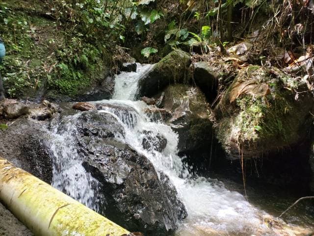 HERMOSA HACIENDA EN VENTA EN OTAVALO - 1