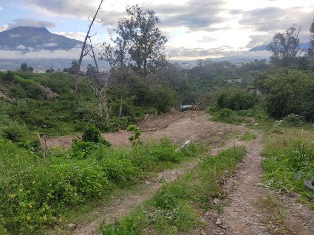 EXCELENTE INVERSION TERRENO JUNTO UTN - 1